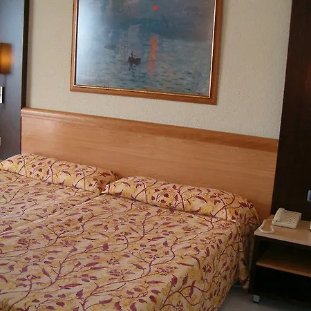 Catalonia Oro Negro Hotel