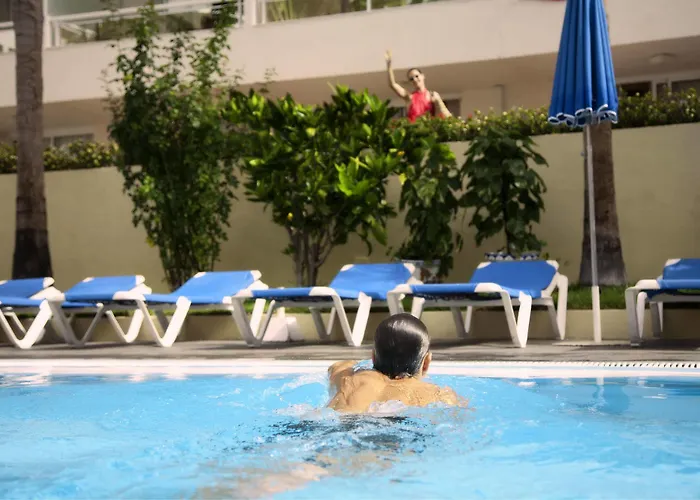 Catalonia Oro Negro Hotel 3*