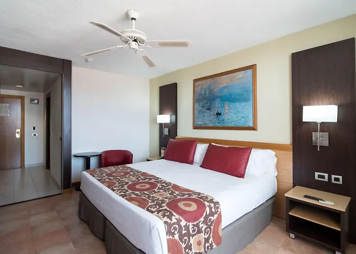 Hotel Catalonia Oro Negro 3*