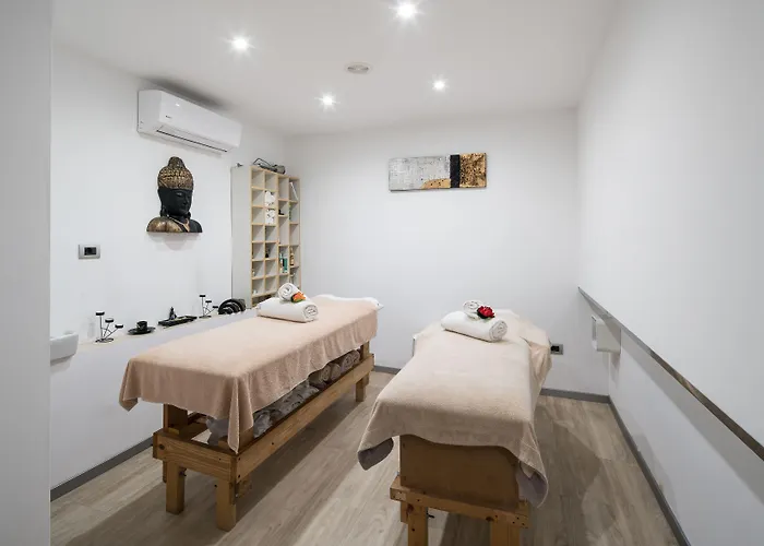 Catalonia Oro Negro Hotel 3*