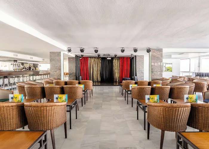 Hotel Catalonia Oro Negro 3*