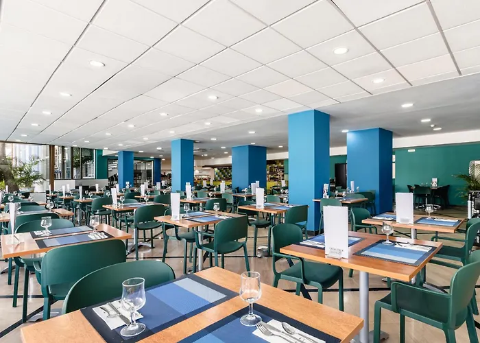 Catalonia Oro Negro Hotel 3*