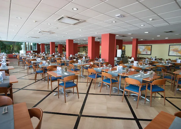 Catalonia Oro Negro Hotel